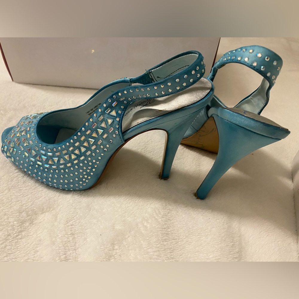 Lulu Townsend LT Shania pumps size 7